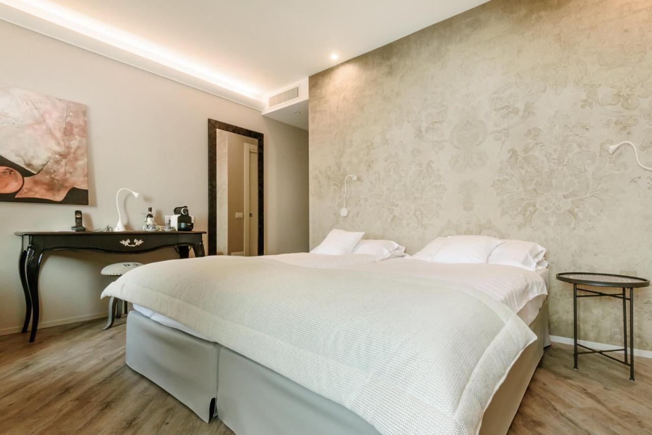 Camin Hotel Colmegna Luino Esterno foto