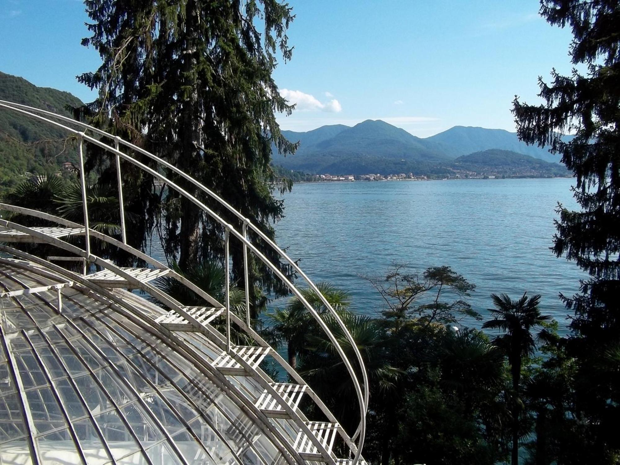 Camin Hotel Colmegna Luino Esterno foto