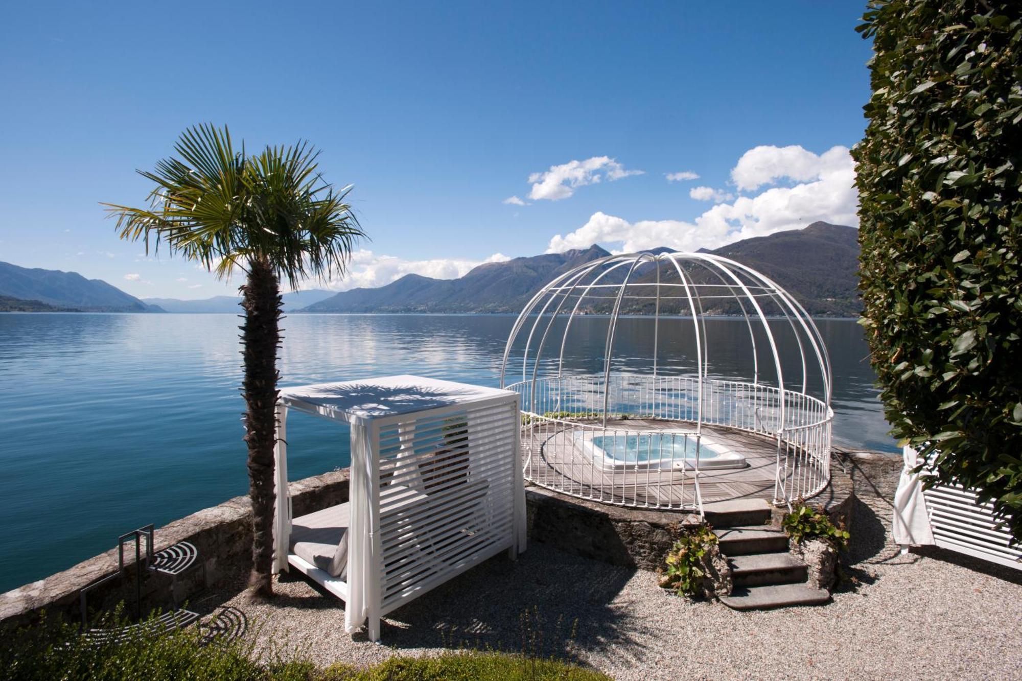 Camin Hotel Colmegna Luino Esterno foto